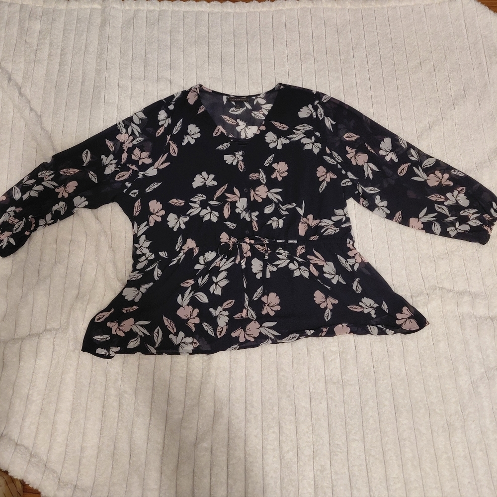 Navy Blue Floral Plus Size Blouse 3/4 Sleeve Lined Lane Bryant